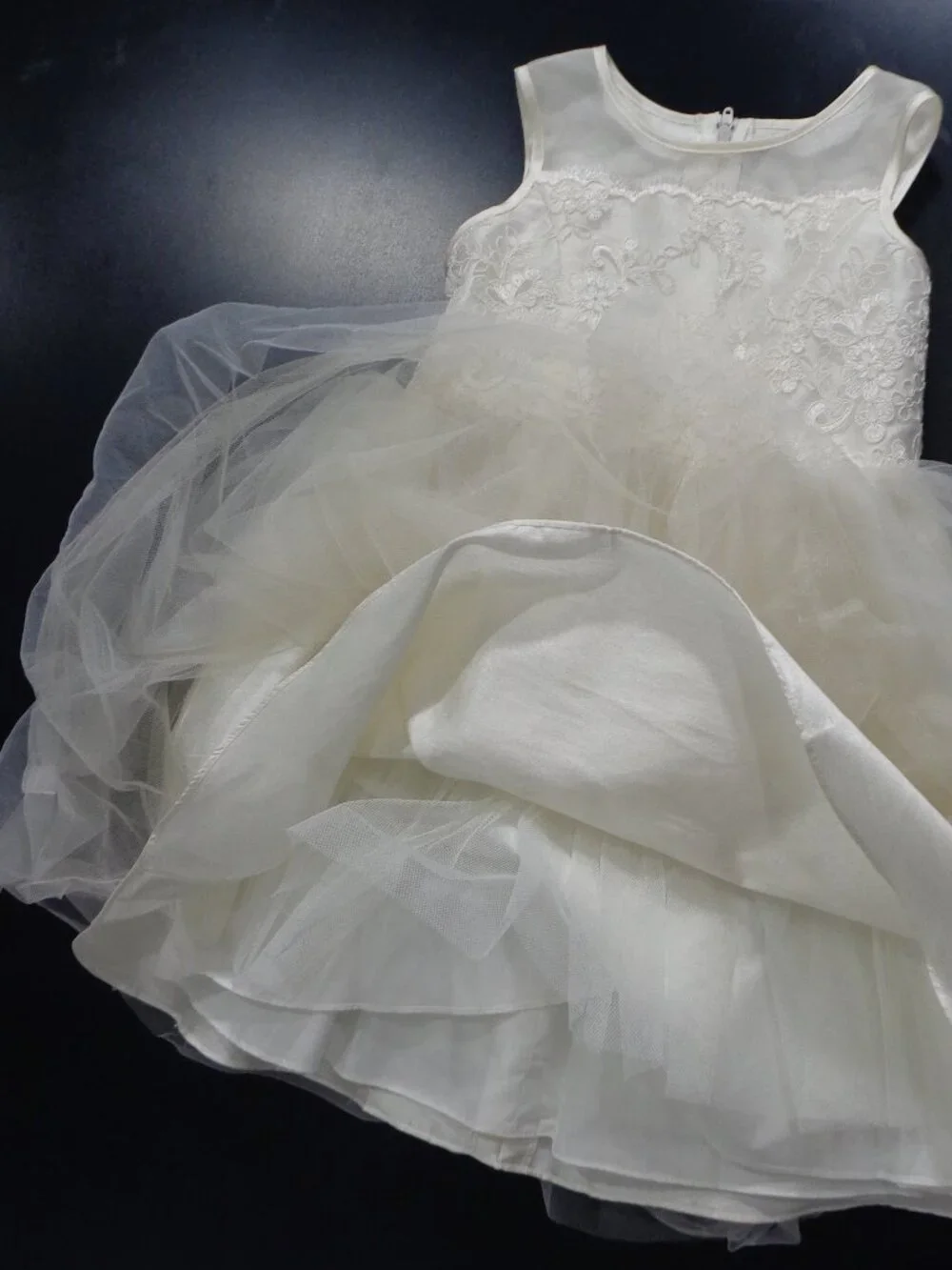 David's Bridal Girls' Ivory Tulle Satin Floral Embroidery Sleeveless Dress Sz 5